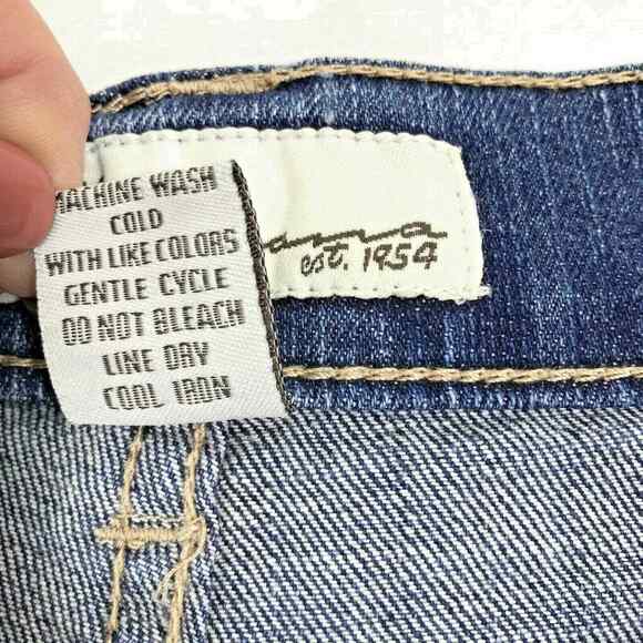 Womens Cut Off Jean Shorts Size 26 Booty Denim Shortie Pom Pom Pockets Distress‎ - Picture 7 of 8